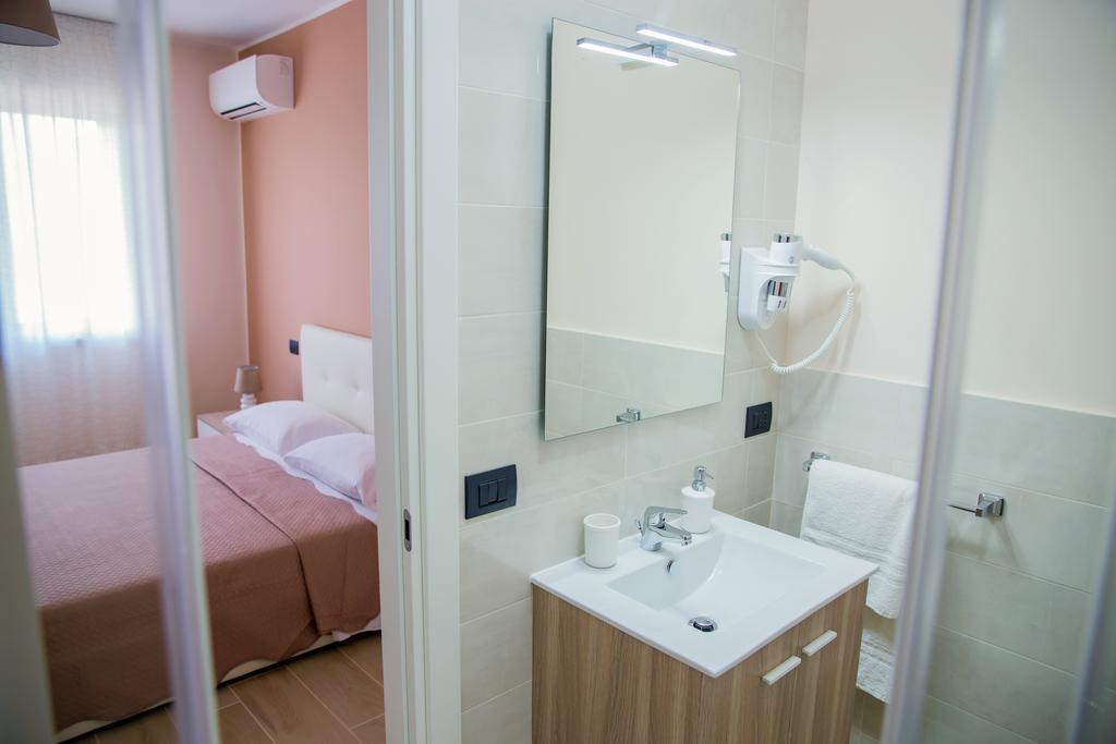 Gleda Rooms In The Square Pompeia Quarto foto