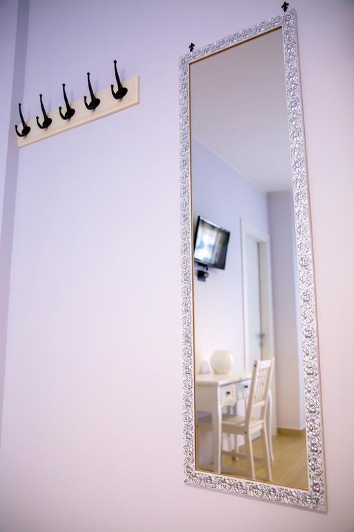Gleda Rooms In The Square Pompeia Quarto foto